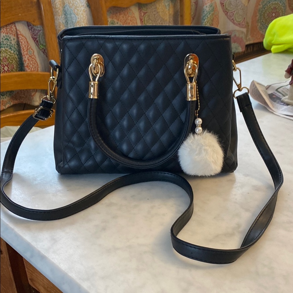 Elegant Black Quilted Handbag
